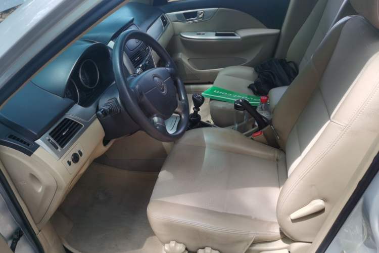 Used Buick Excelle 2011 1.6 LX-MT Left Front Seat