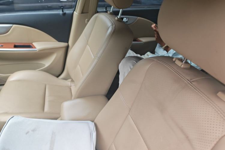 Used Buick Excelle 2011 1.6 LE-AT Left Front Seat