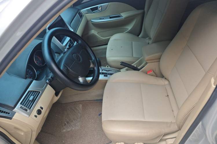 Used Buick Excelle 2011 1.6LX-AT Left Front Seat