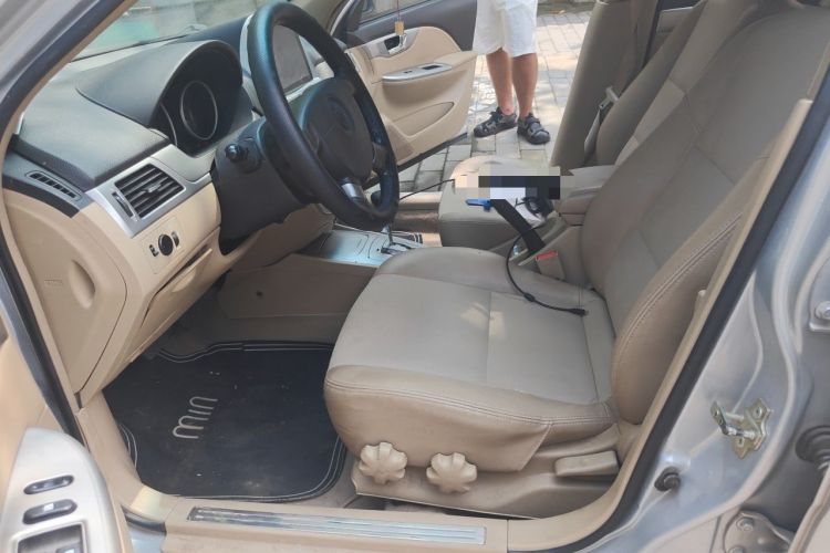 Used Buick Excelle 2011 1.6LX-AT Left Front Seat