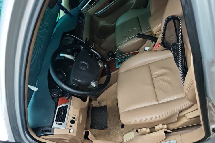 Used Buick Excelle 2011 1.6 LE-AT Left Front Seat