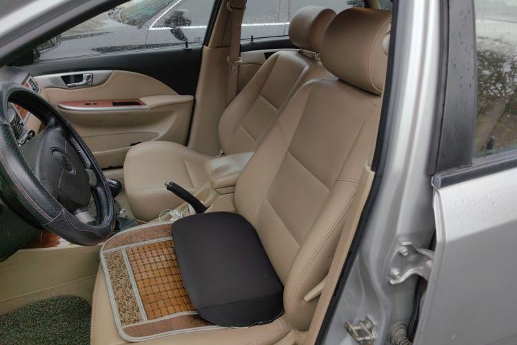 Used Buick Excelle 2011 1.6 LE-MT Left Front Seat