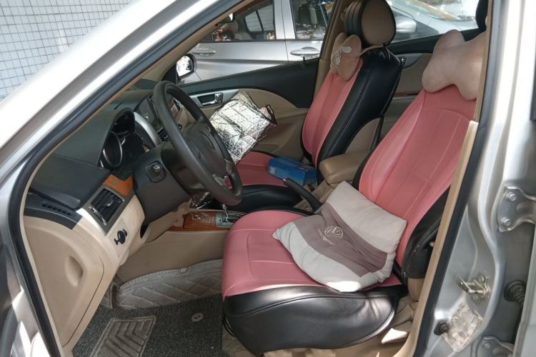Used Buick Excelle 2011 1.6LX-AT Left Front Seat
