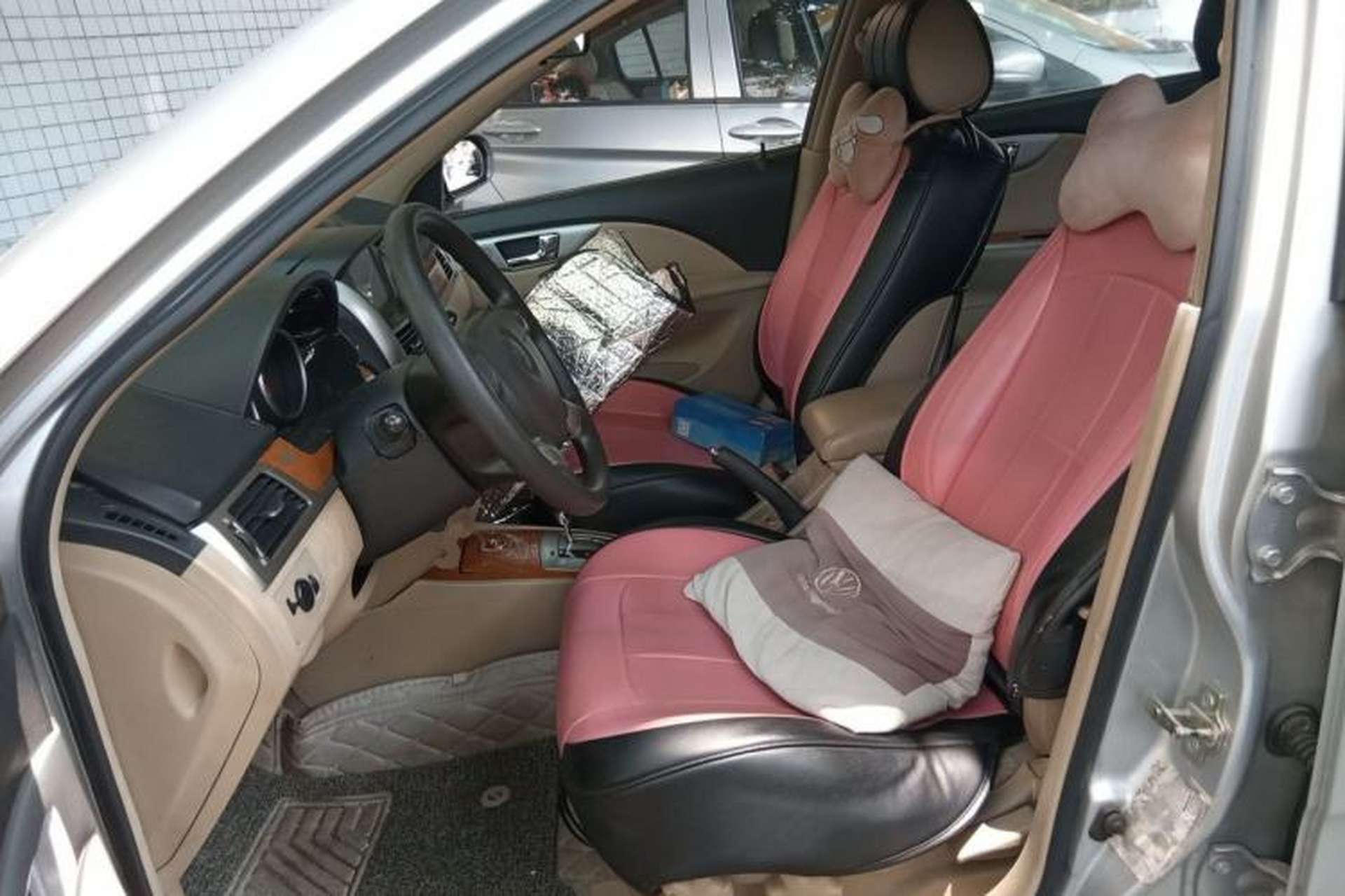 Used Buick Excelle 2011 1.6LX-AT Left Front Seat