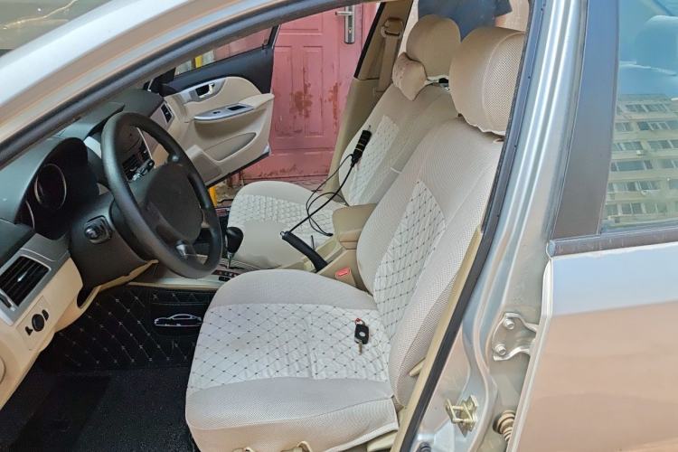 Used Buick Excelle 2011 1.6LX-AT Left Front Seat
