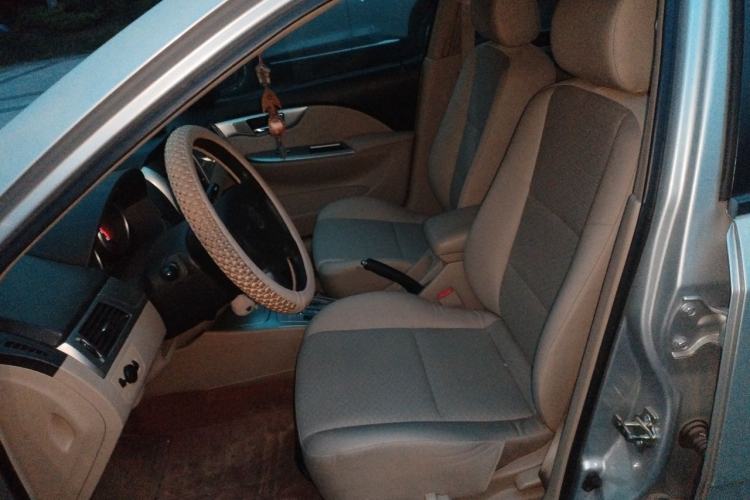 Used Buick Excelle 2011 1.6LX-AT Left Front Seat