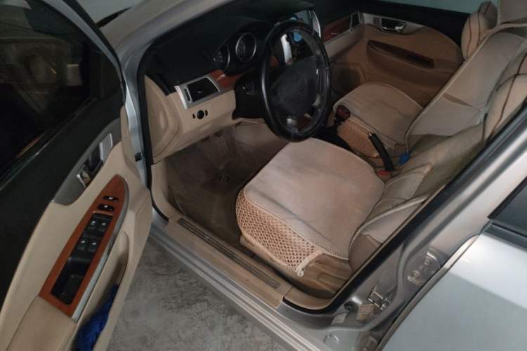 Used Buick Excelle 2011 1.6 LE-MT Left Front Seat