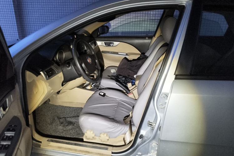 Used Buick Excelle 2011 1.6LX-AT Left Front Seat