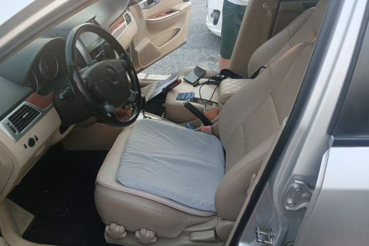Used Buick Excelle 2011 1.6 LE-AT Left Front Seat