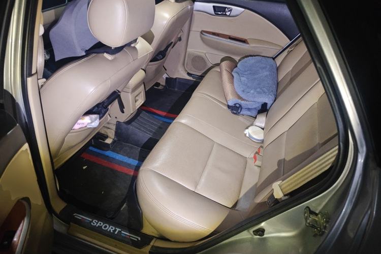 Used Buick Excelle 2011 1.6 LE-AT Left Rear Seat
