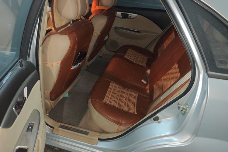 Used Buick Excelle 2011 1.6 LX-MT Left Rear Seat