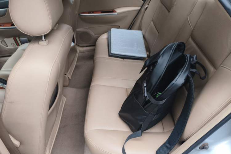 Used Buick Excelle 2011 1.6 LE-AT Left Rear Seat