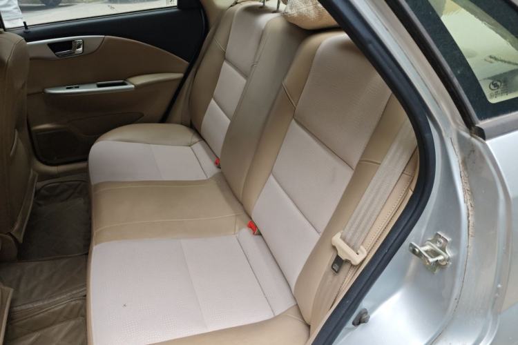 Used Buick Excelle 2011 1.6LX-AT Left Rear Seat