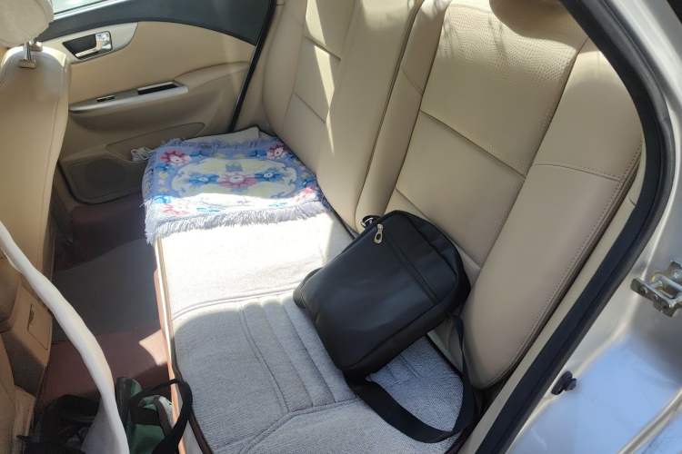 Used Buick Excelle 2011 1.6 LX-MT Left Rear Seat