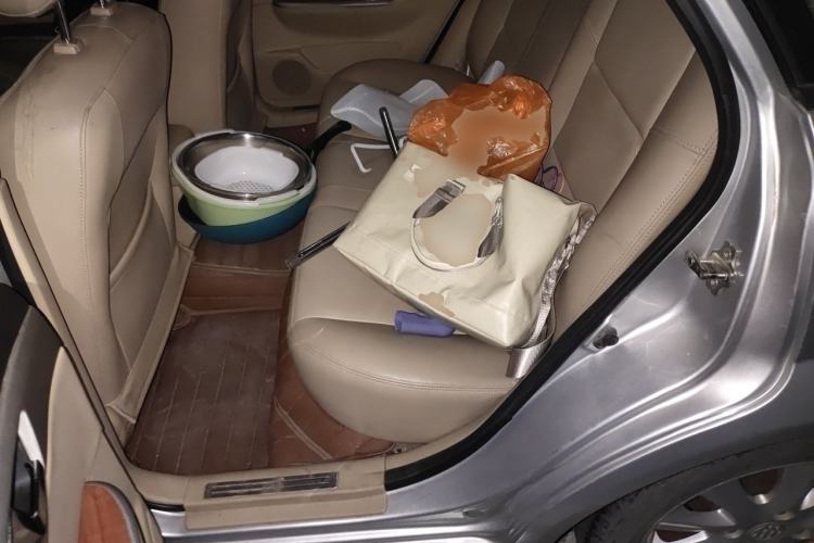 Used Buick Excelle 2011 1.6 LE-MT Left Rear Seat