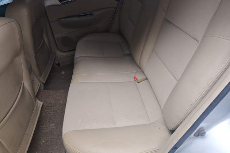 Used Buick Excelle 2011 1.6LX-AT Left Rear Seat