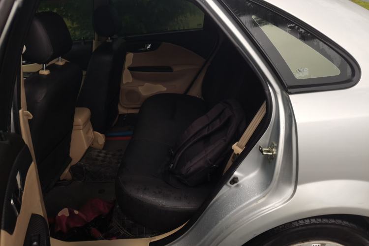 Used Buick Excelle 2011 1.6LX-AT Left Rear Seat