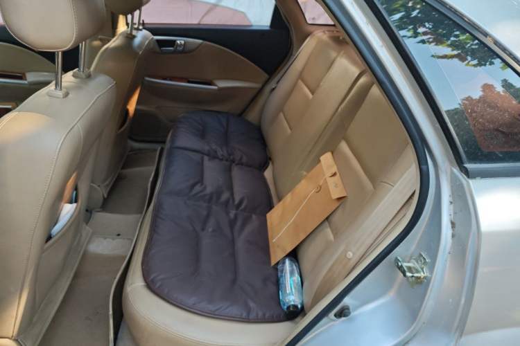 Used Buick Excelle 2011 1.6 LE-MT Left Rear Seat