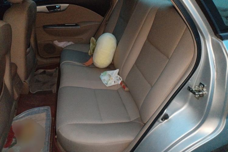 Used Buick Excelle 2011 1.6LX-AT Left Rear Seat