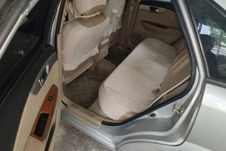 Used Buick Excelle 2011 1.6 LE-MT Left Rear Seat