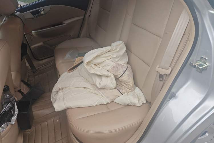 Used Buick Excelle 2011 1.6 LE-MT Left Rear Seat