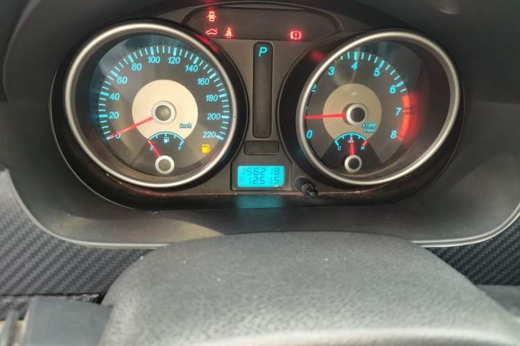 Used Buick Excelle 2011 1.6LX-AT Odometer Close Up