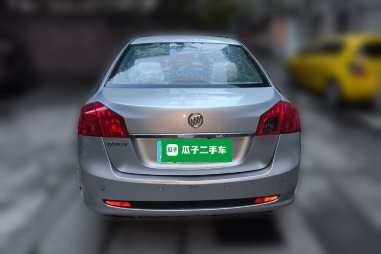 Used Buick Excelle 2011 1.6 LE-MT Rear