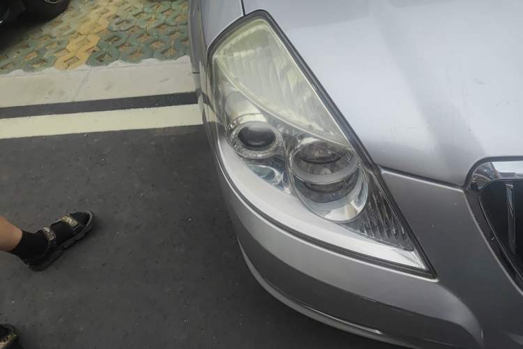 Used Buick Excelle 2011 1.6 LE-MT Right Front Headlight