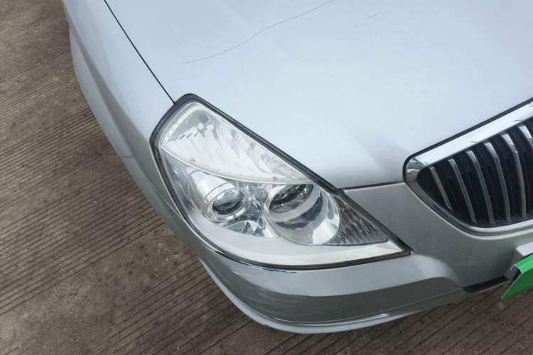 Used Buick Excelle 2011 1.6LX-AT Right Front Headlight