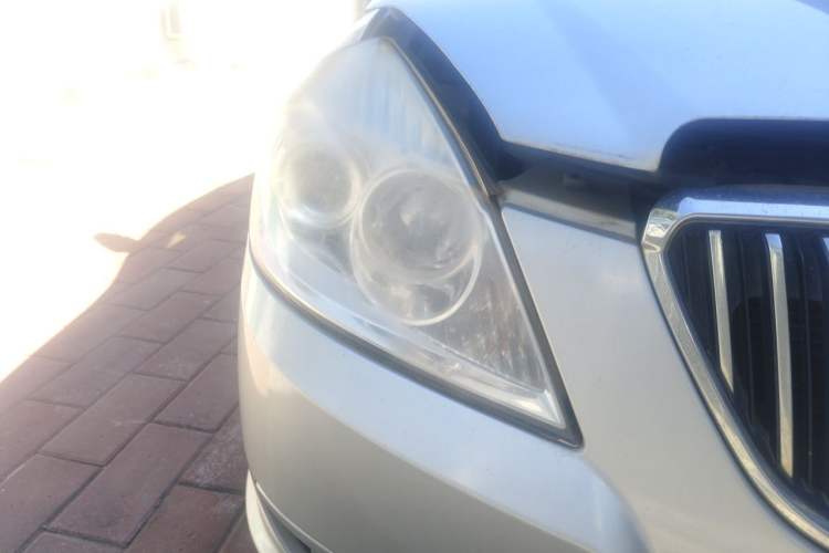Used Buick Excelle 2011 1.6 LE-MT Right Front Headlight