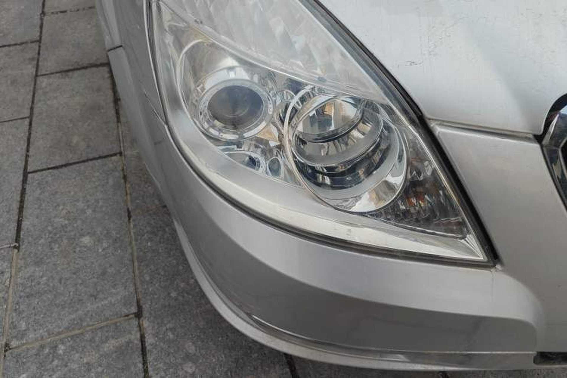 Used Buick Excelle 2011 1.6 LE-AT Right Front Headlight
