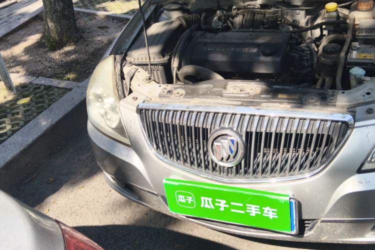 Used Buick Excelle 2011 1.6 LX-MT Right Front Headlight