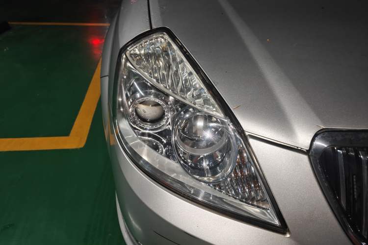 Used Buick Excelle 2011 1.6LX-AT Right Front Headlight