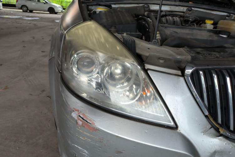 Used Buick Excelle 2011 1.6 LE-AT Right Front Headlight