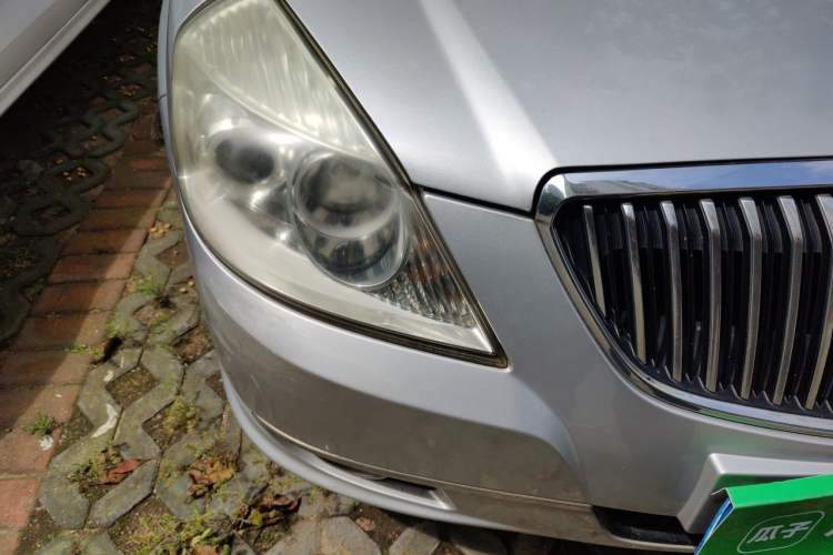 Used Buick Excelle 2011 1.6 LX-MT Right Front Headlight