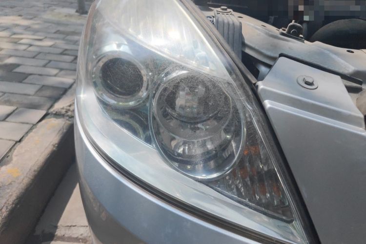 Used Buick Excelle 2011 1.6LX-AT Right Front Headlight