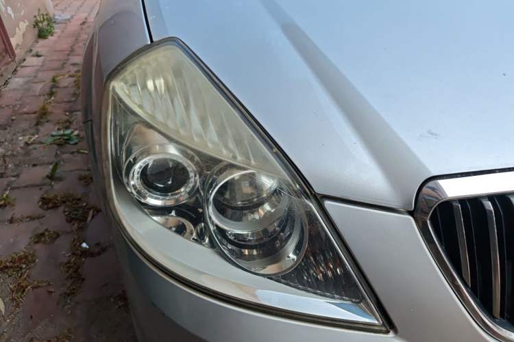 Used Buick Excelle 2011 1.6LX-AT Right Front Headlight