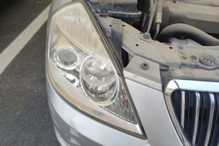 Used Buick Excelle 2011 1.6LX-AT Right Front Headlight