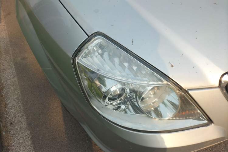 Used Buick Excelle 2011 1.6 LE-MT Right Front Headlight