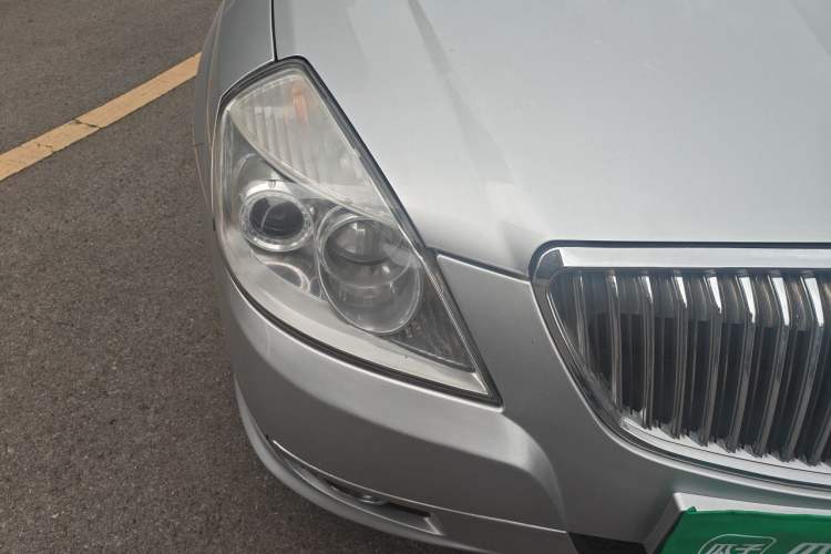 Used Buick Excelle 2011 1.6 LE-MT Right Front Headlight