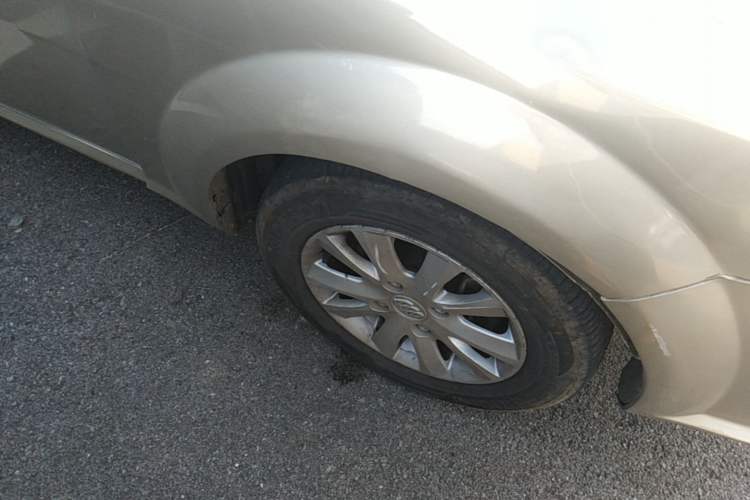 Used Buick Excelle 2011 1.6LX-AT Right Front Wheel Hub