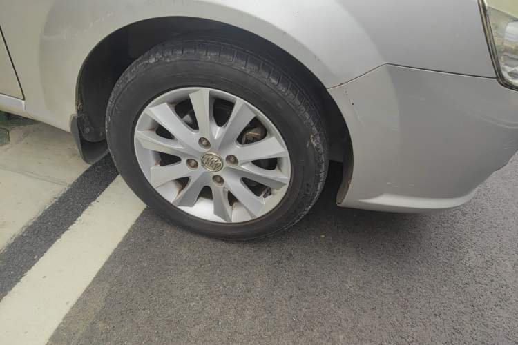 Used Buick Excelle 2011 1.6 LE-MT Right Front Wheel Hub
