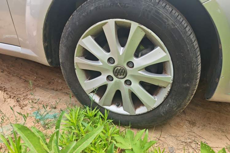 Used Buick Excelle 2011 1.6 LX-MT Right Front Wheel Hub