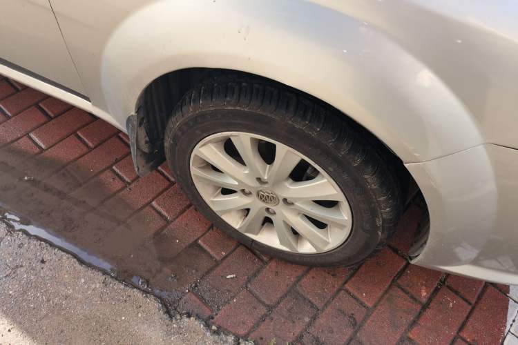 Used Buick Excelle 2011 1.6 LX-MT Right Front Wheel Hub