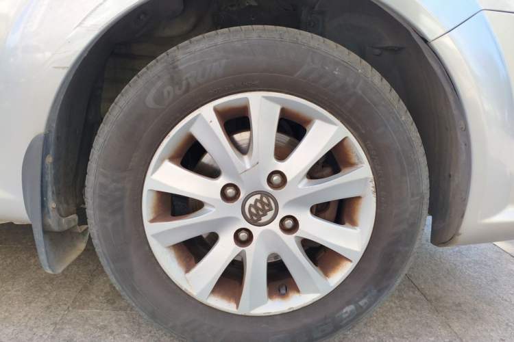 Used Buick Excelle 2011 1.6 LE-MT Right Front Wheel Hub