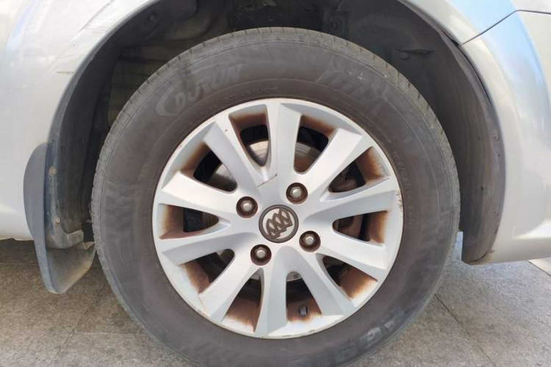 Used Buick Excelle 2011 1.6 LE-MT Right Front Wheel Hub