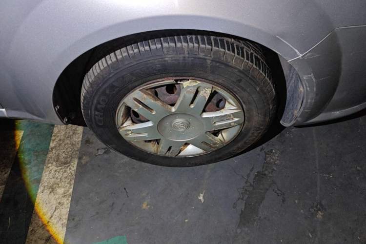 Used Buick Excelle 2011 1.6 LX-MT Right Front Wheel Hub