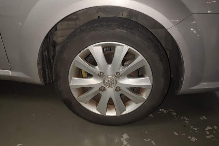 Used Buick Excelle 2011 1.6 LE-MT Right Front Wheel Hub