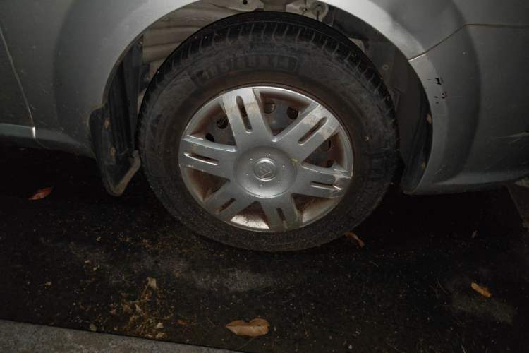 Used Buick Excelle 2011 1.6LX-AT Right Front Wheel Hub