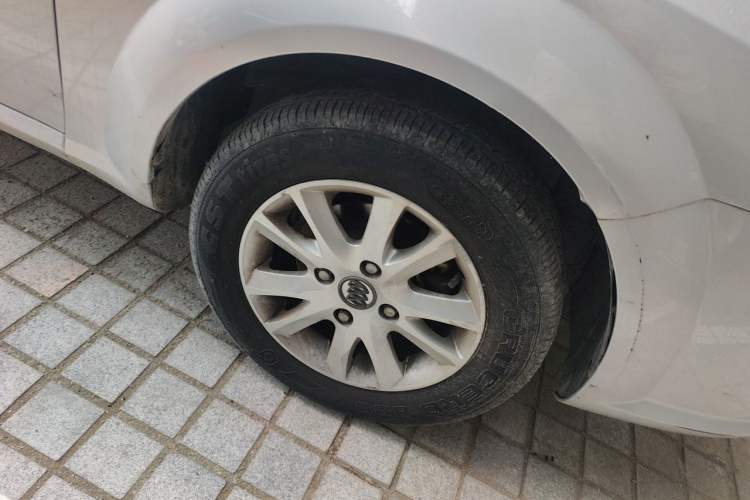 Used Buick Excelle 2011 1.6 LX-MT Right Front Wheel Hub